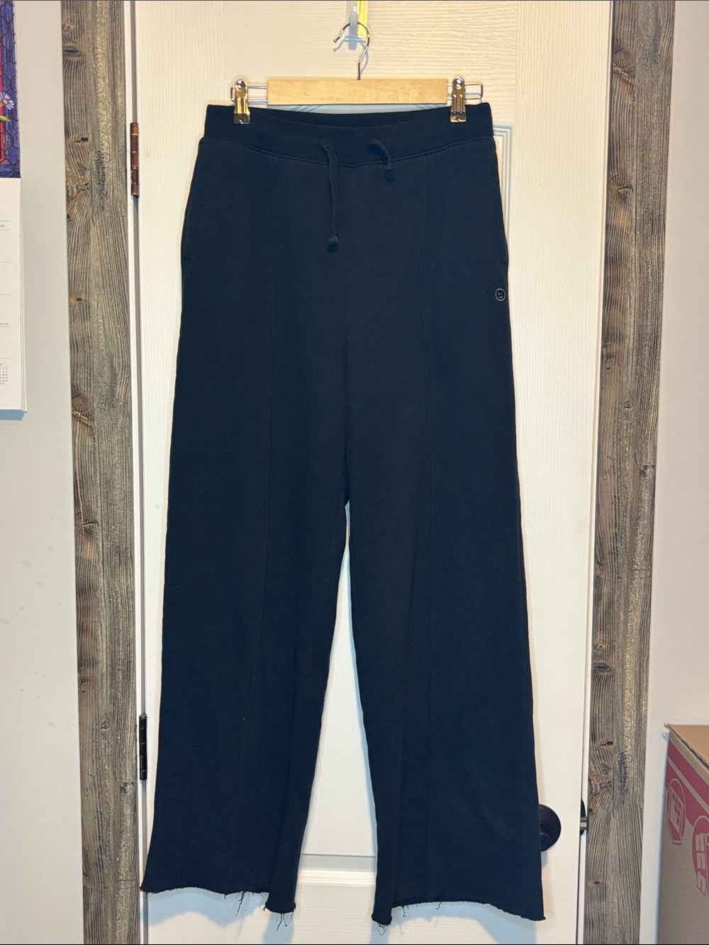 Gilly Hicks Black Wide-Leg medium sweat pants find your happy place